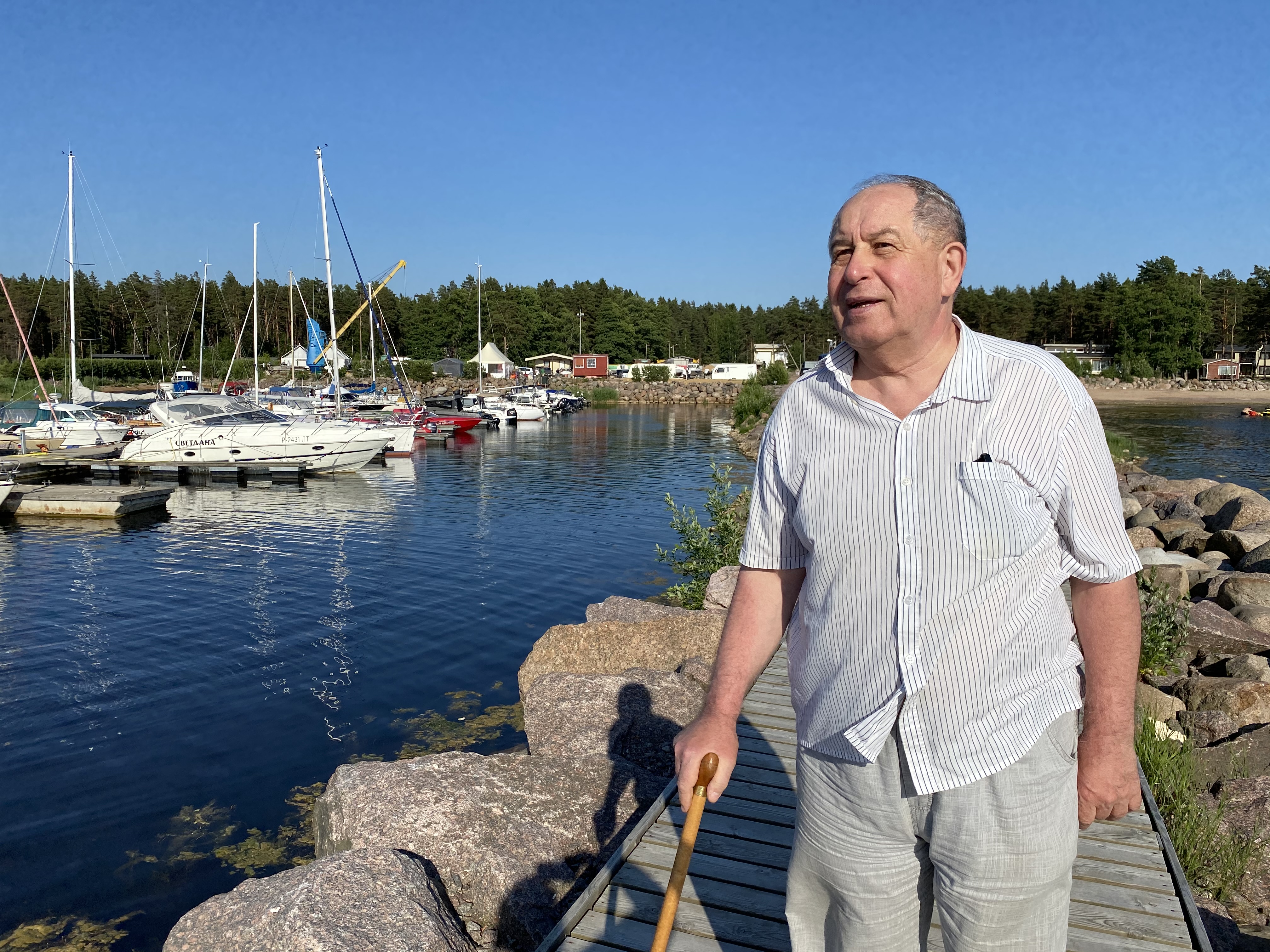 Наш герой во время прогулки на Финском заливе, 2020 год